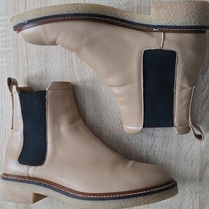 Everlane Chelsea Boots Italian Leather size 7
